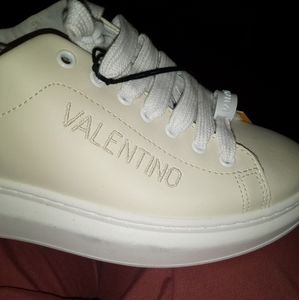 Valentino Frescia NWT Size 8 Pewter/Cream/White